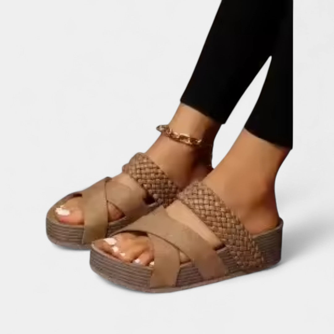 CRISTINA | Sandale slip-on cu toc jos