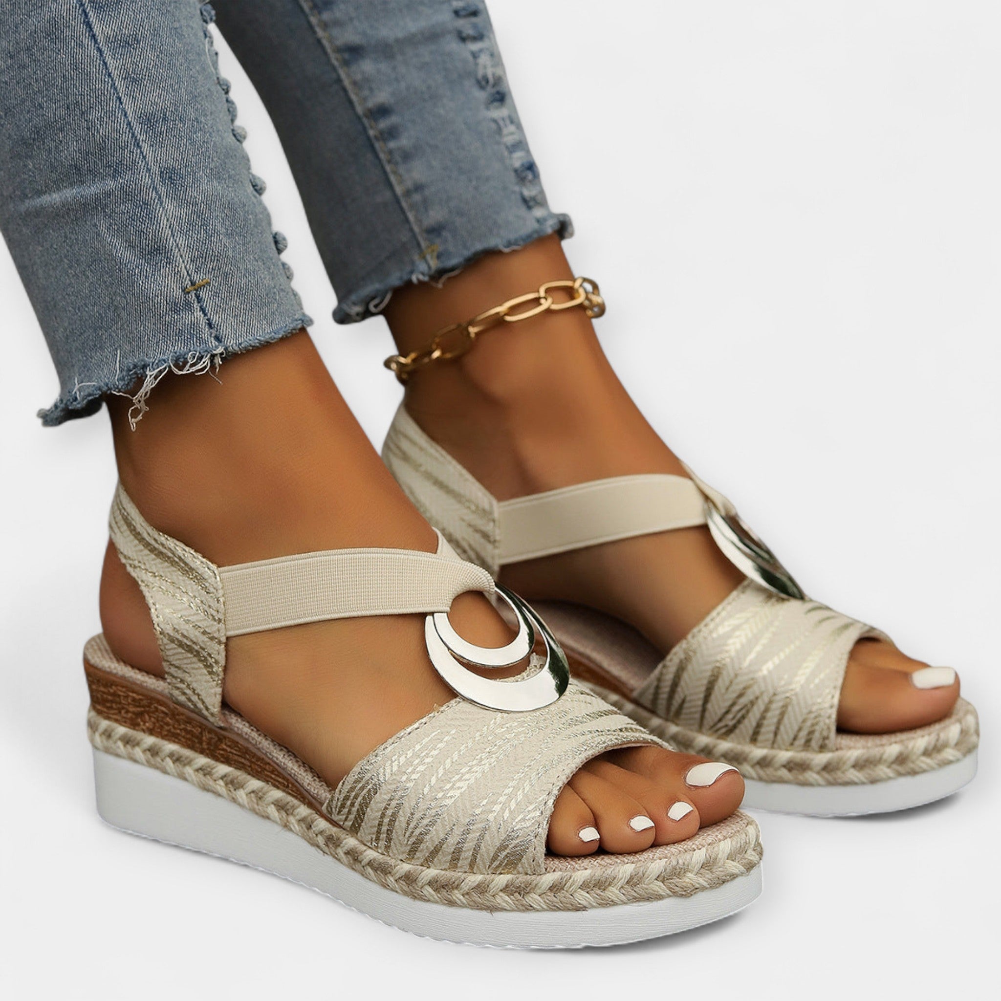 DARIA | Sandale tricotate cu design roman